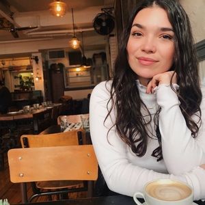 Meet your Posher, Caroline